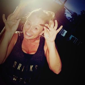 Meet your Posher, Carrie